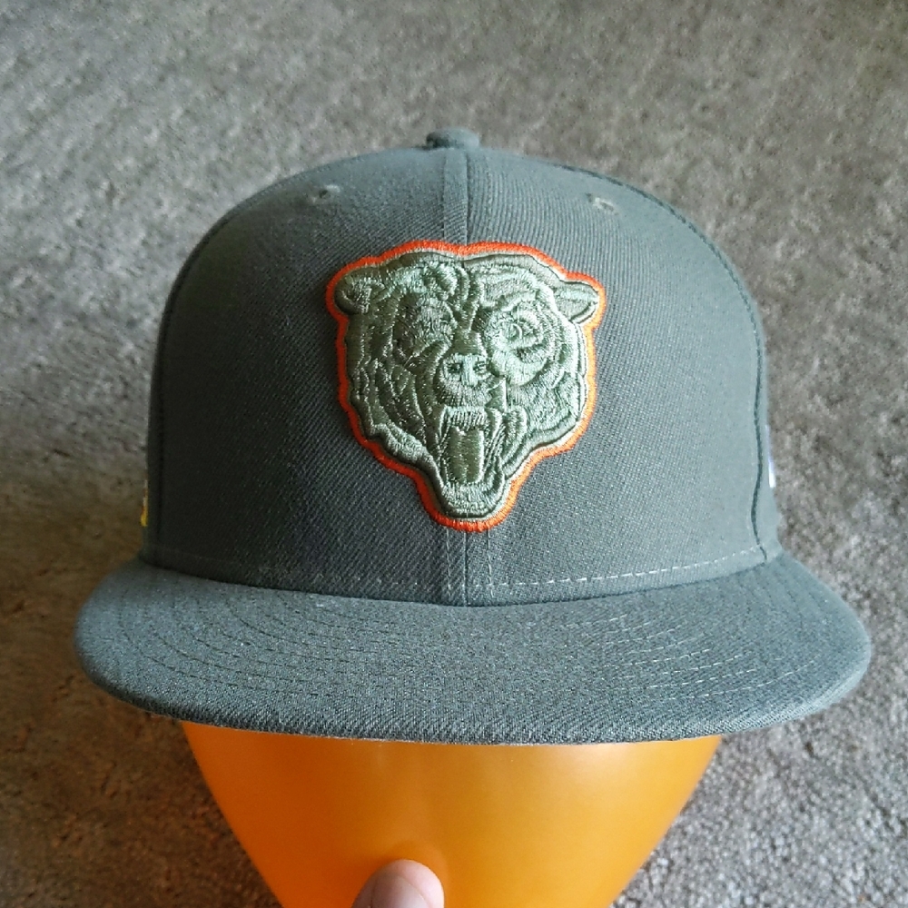 Fitted Chicago Bears Salute The Troops Cap From New Era Size 7 1/8